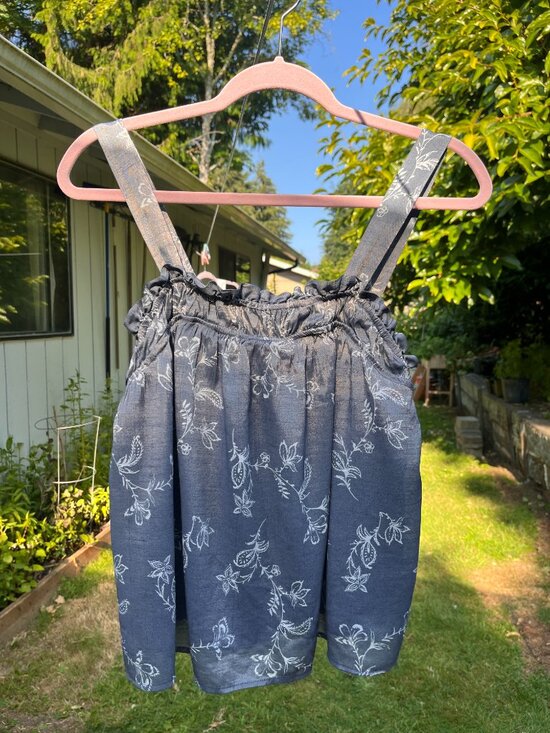 Angels Tops - EUC Angels Forever Young Blue Chambray Floral Camisole Tank Top L